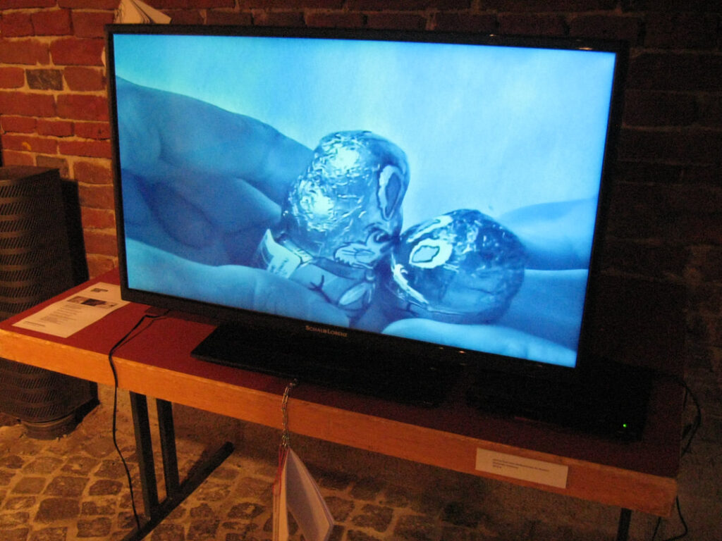 Instalation, detail, RONDO AIR program, Murau, Austria 2014: I have something but it would be Big